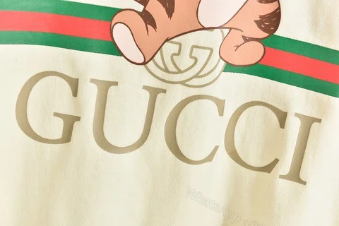 View 7 of GUCCI Tiger T-Shirt – GC0100