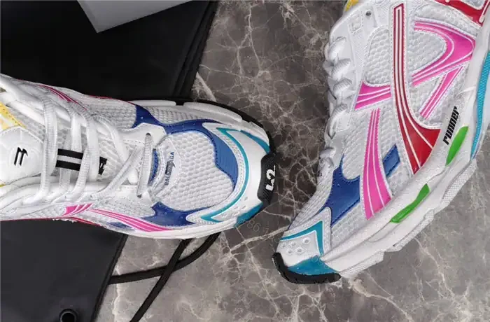 View 5 of BALENCIAGA RUNNER SNEAKER IN MULTICOLORED – BB262