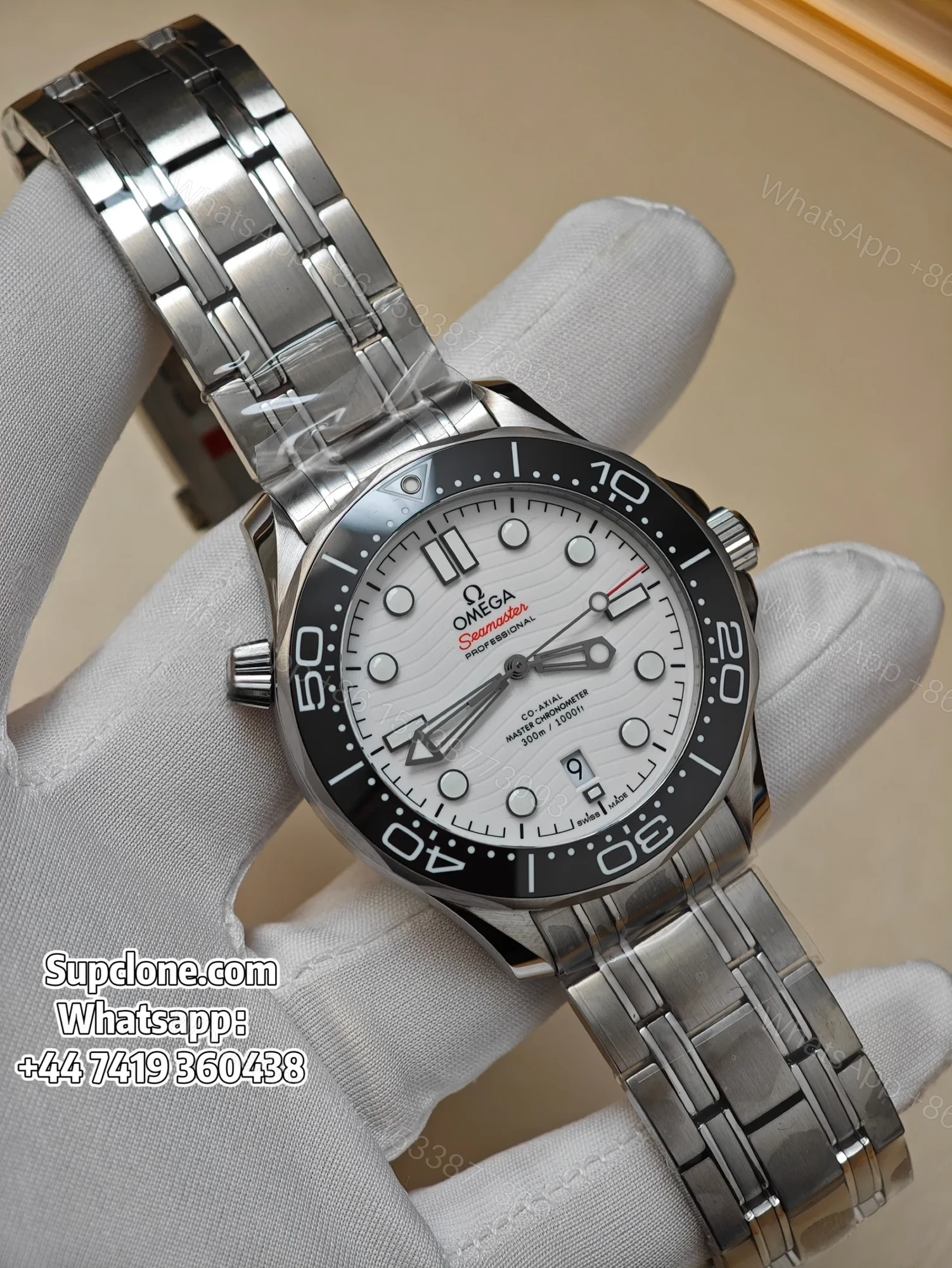 OMEGA Super Clone Seamaster Diver 300M 210.30.42.20.04.001 42mm — view 1