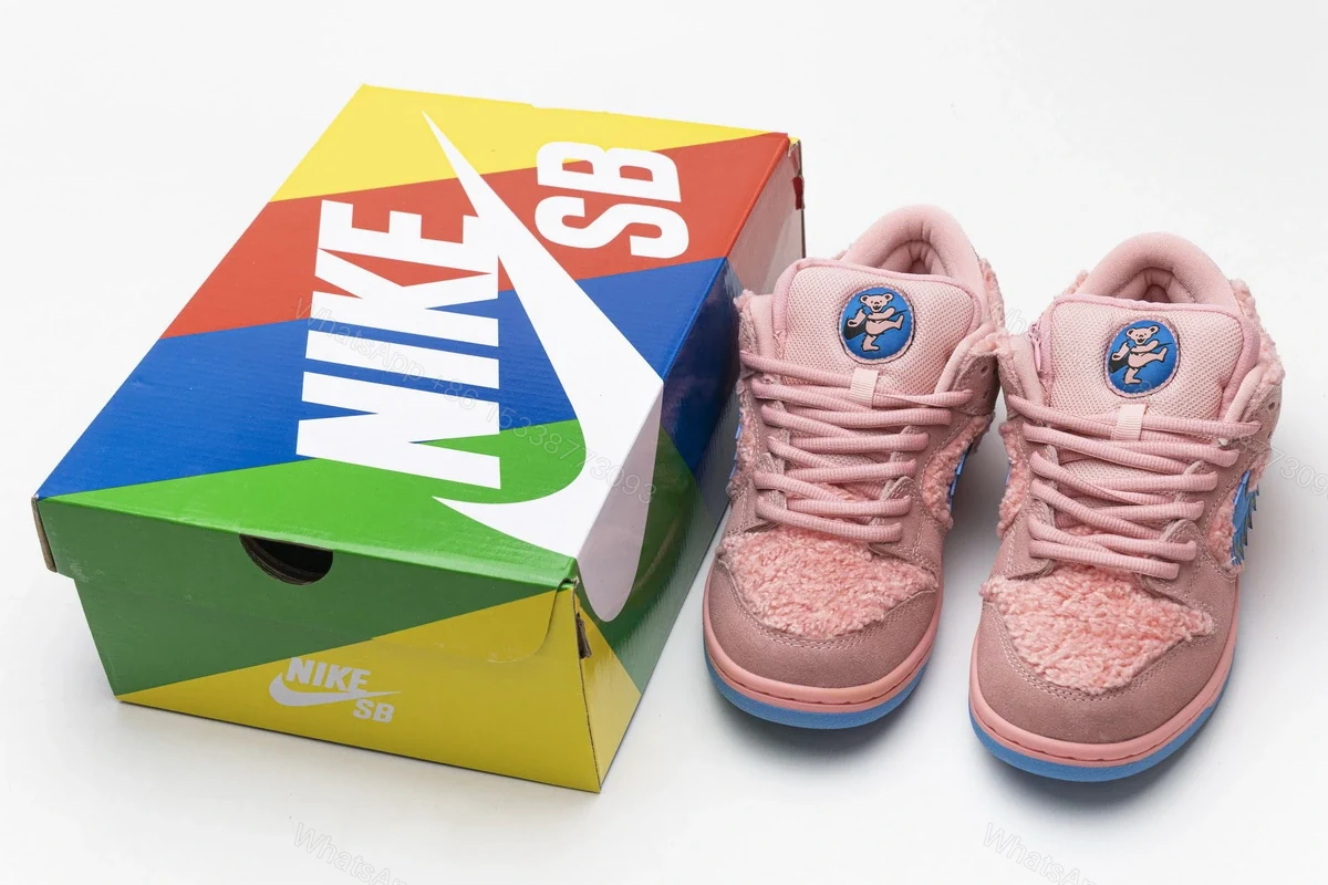 Nike Dunk SB Low Grateful Dead Bears Pink — view 2