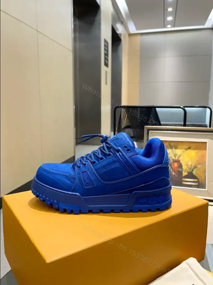View 3 of LV TRAINER MAXI SNEAKER – LSVT417