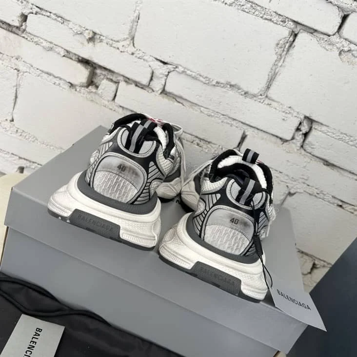 View 6 of BALENCIAGA MEN’S 3XL TRAINERS – BB216