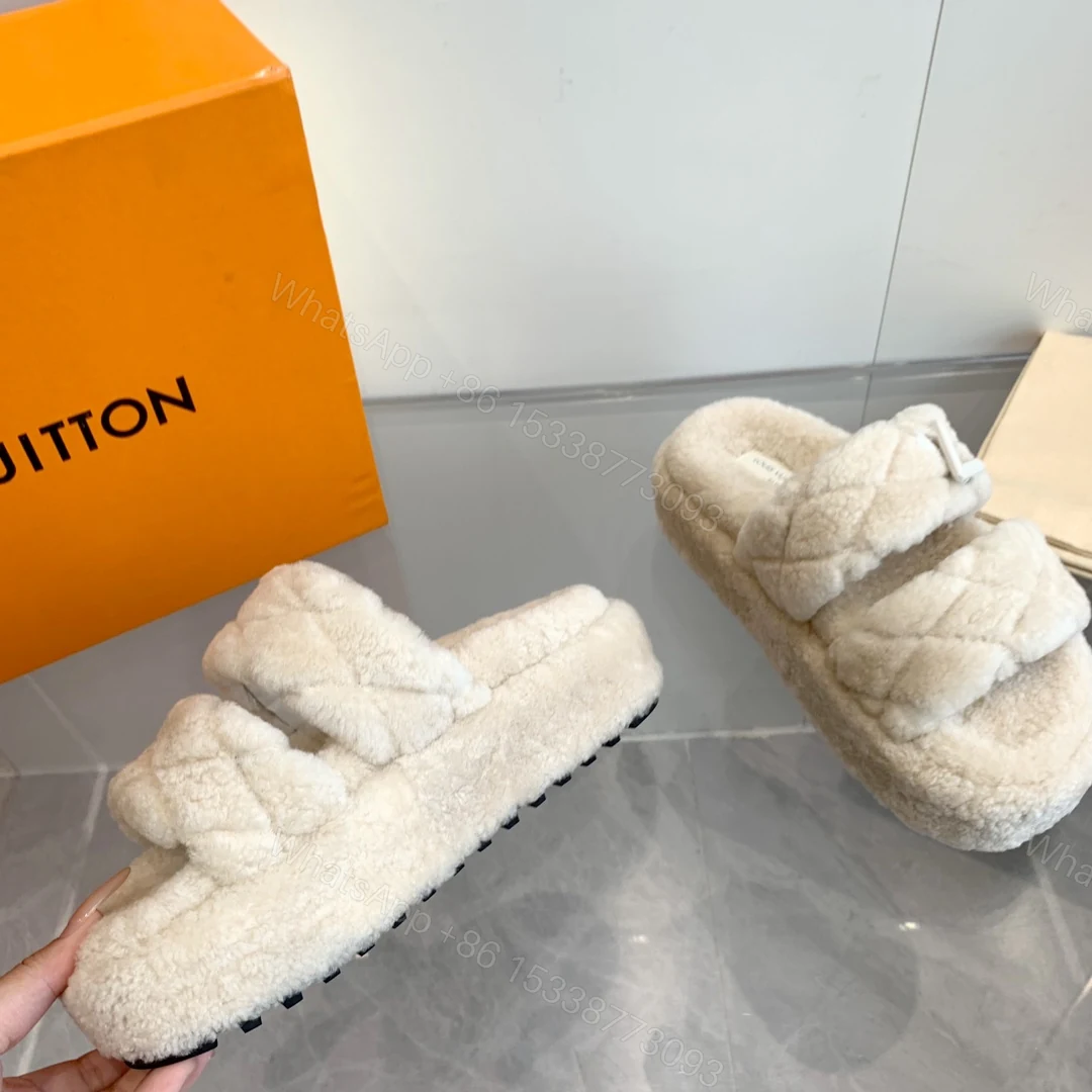 View 2 of LOUIS VUITTON LV SUNSET PLATFORM COMFORT MULE SHEARLING NATURAL 1ACTVF
