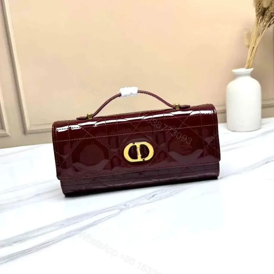 DIOR — view 1