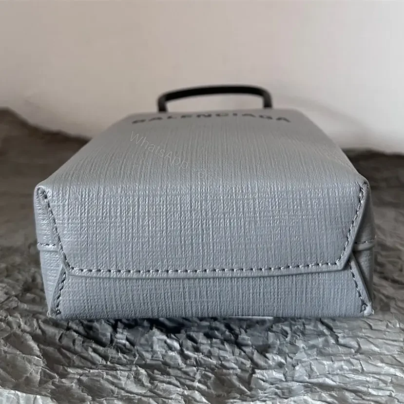 View 3 of 高仿Balenciaga迷你Tote包系列小牛皮灰色