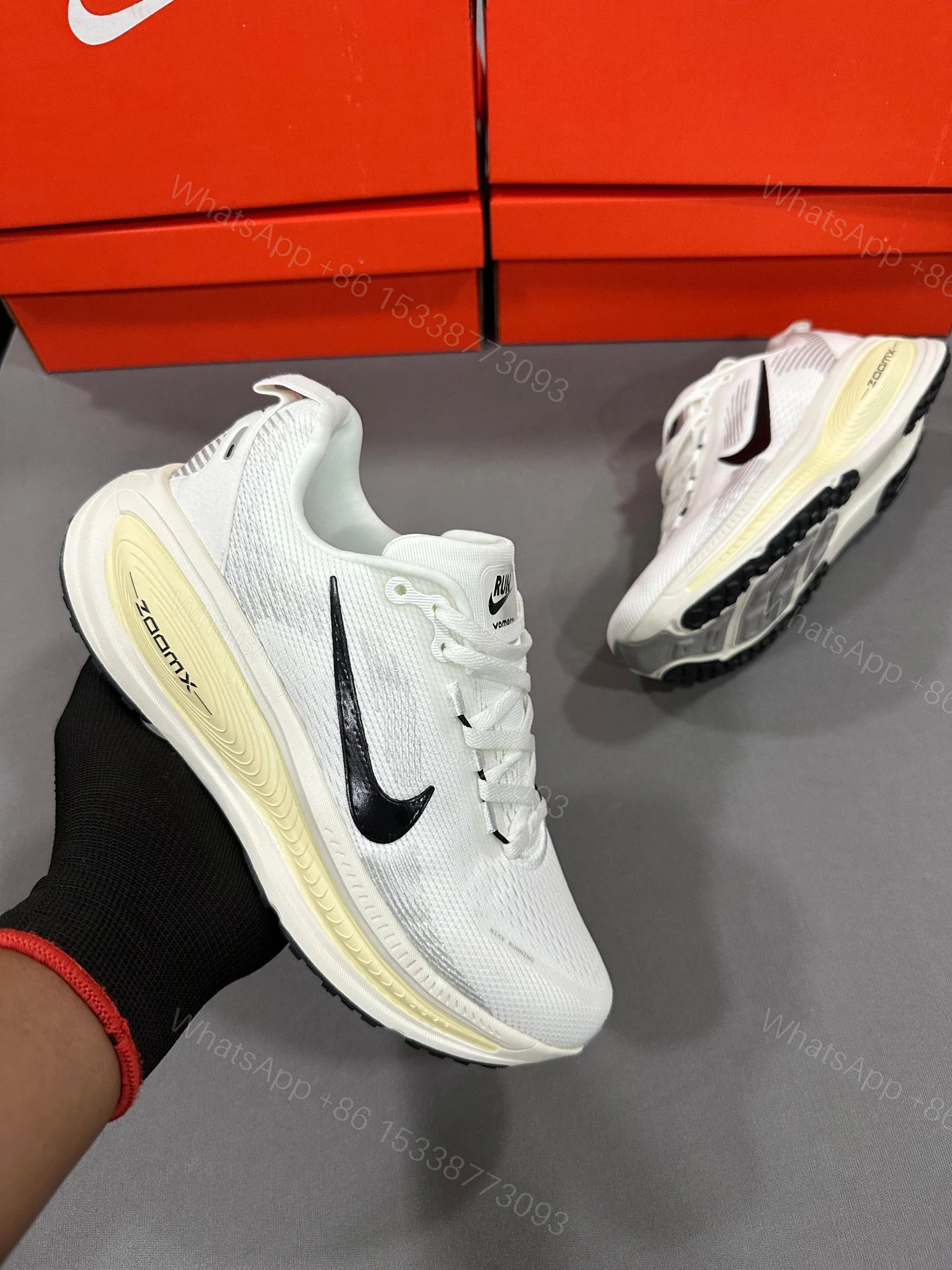 View 3 of FIRST COPY Nike Vomero 18 4 Clr for men
