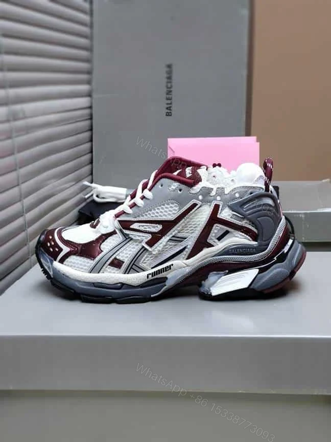 View 7 of BALENCIAGA MEN’S RUNNER SNEAKER – BB180