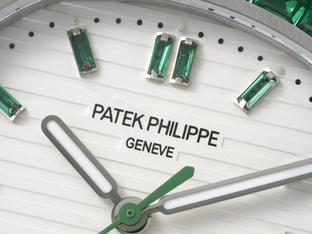 View 4 of Patek Philippe Nautilus 5711 Platinum – Emerald White Dial 5711/113P-001