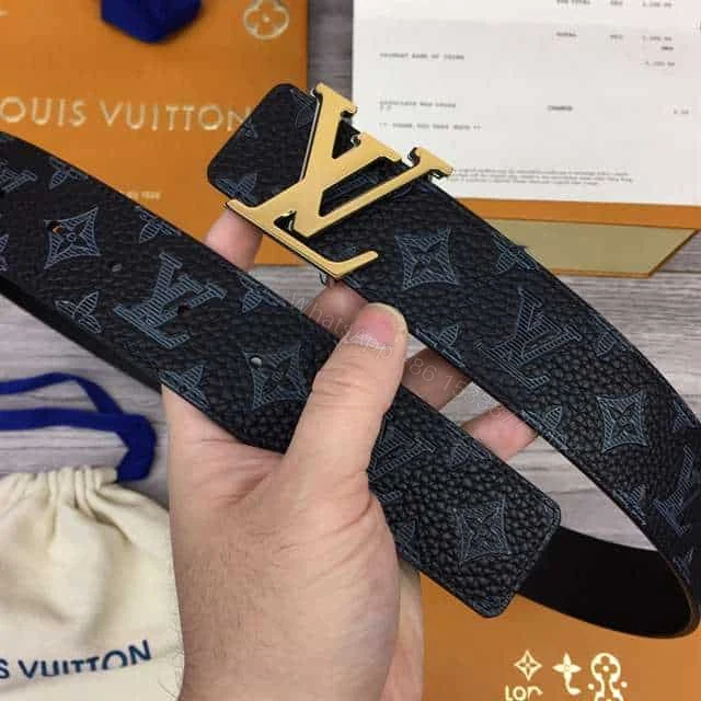 View 4 of LOUIS VUITTON INITIALES 40MM REVERSIBLE MONOGRAM CANVAS BELT – B112