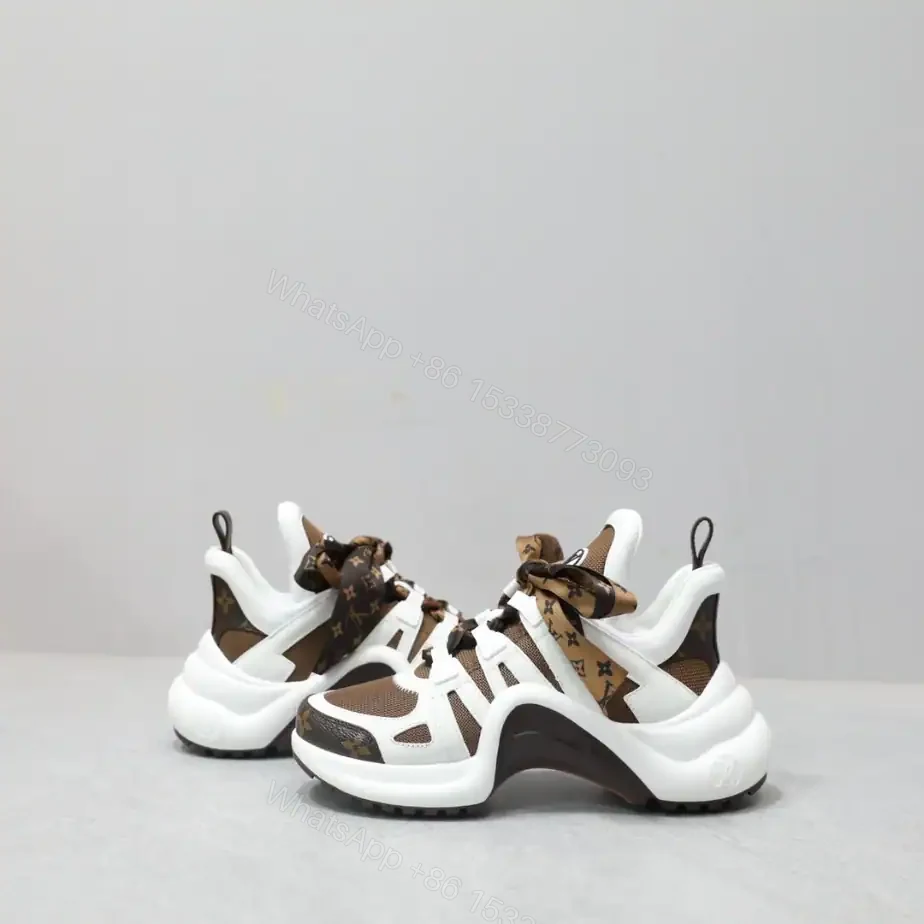 View 4 of LV ARCHLIGHT SNEAKER – LSVM012