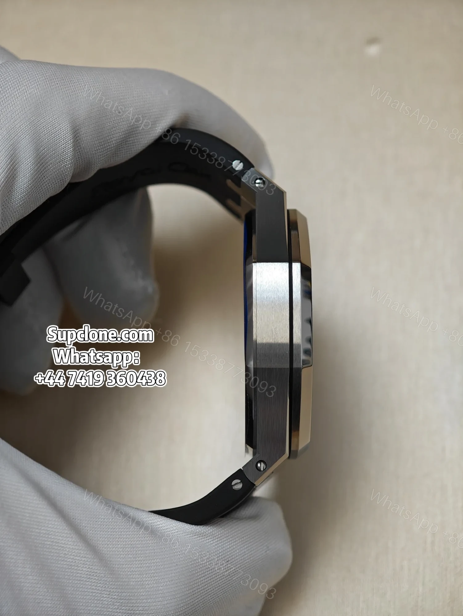 View 2 of Audemars Piguet Super Clone Royal Oak 15510 Green Dial Black Rubber Strap