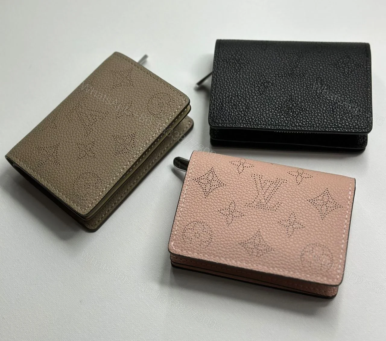 Louis Vuitton Clea Compact Wallet — view 1