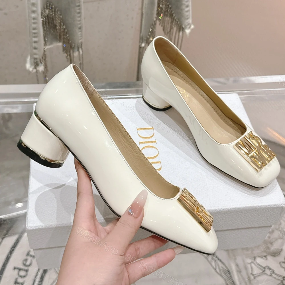 View 2 of 高仿Dior*Miss系列KCB266方頭LOGO金屬扣白色單鞋免檢版
