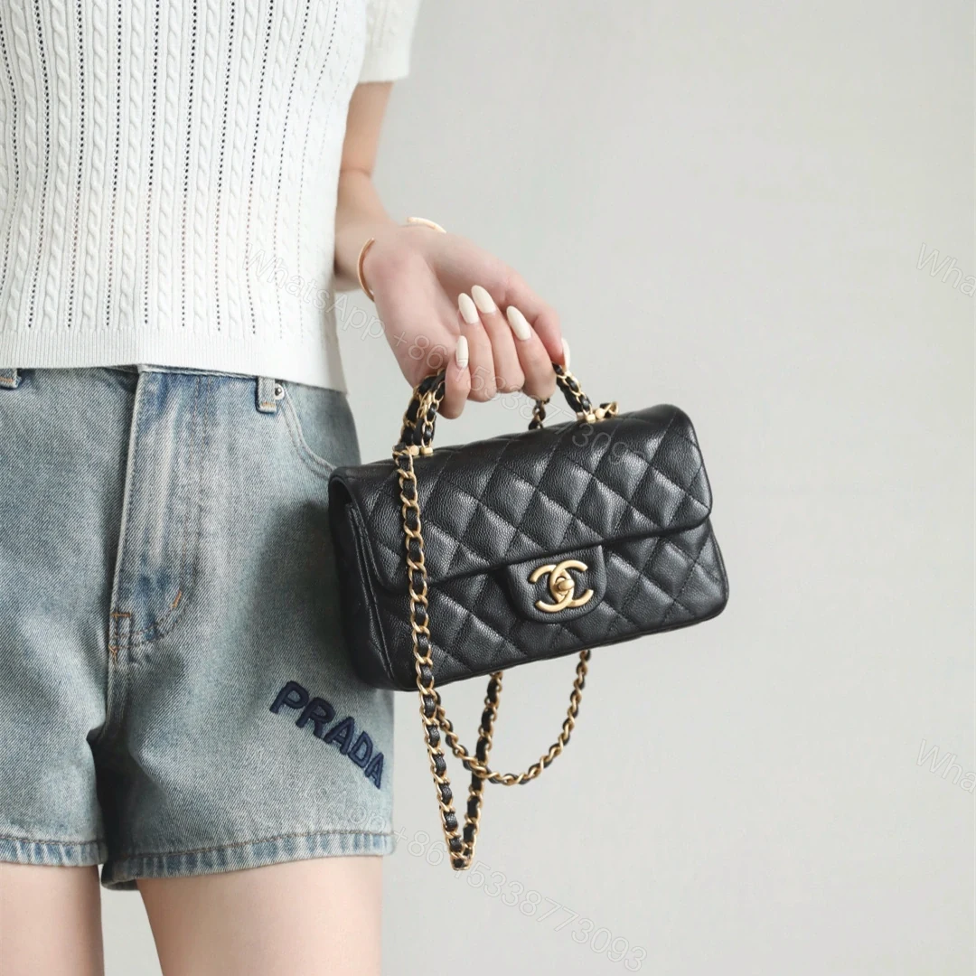 View 23 of 高仿Chanel*25B系列AS5701小牛皮中球單肩包黑色Mini免檢版