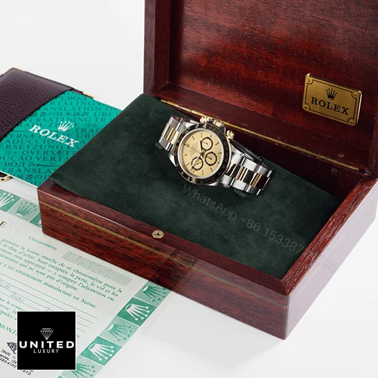 View 8 of Rolex Daytona Cosmograph Yellow Gold Champagne Dial 16523 Replica