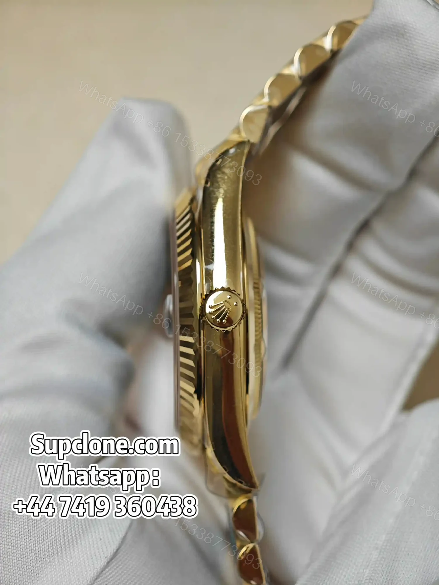 View 10 of Rolex Day-Date 40mm Yellow Gold Green Roman Dial – Super Clone 1:1 Cal. 3255