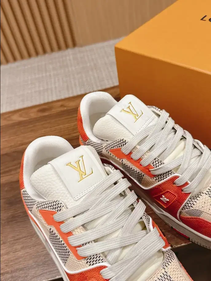 View 10 of LV TRAINER SNEAKER – LSVT403