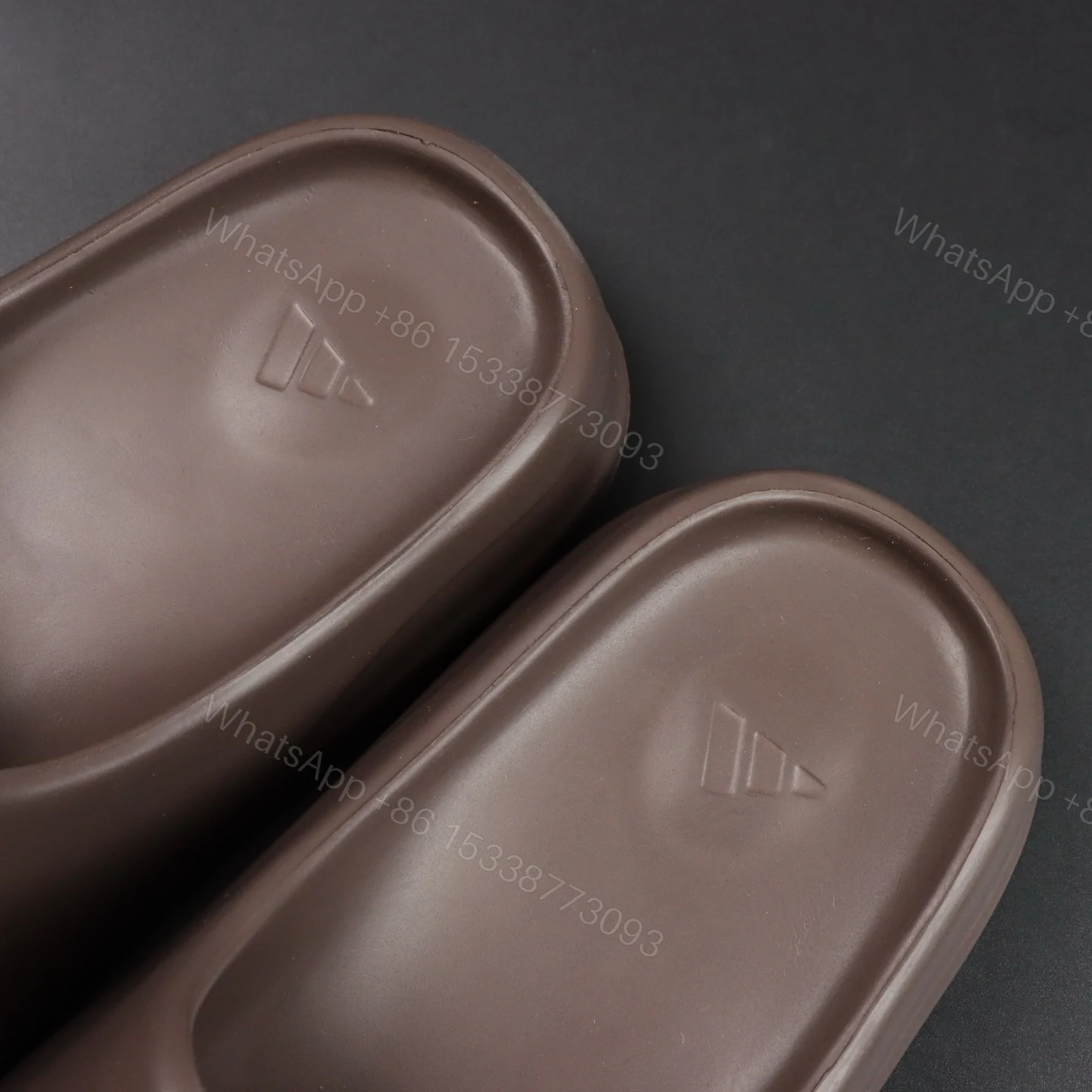 View 4 of Yeezy Slide “Soot” Reps
