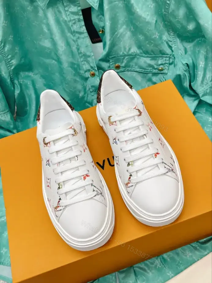View 2 of LV TIME OUT SNEAKER – LSVM034