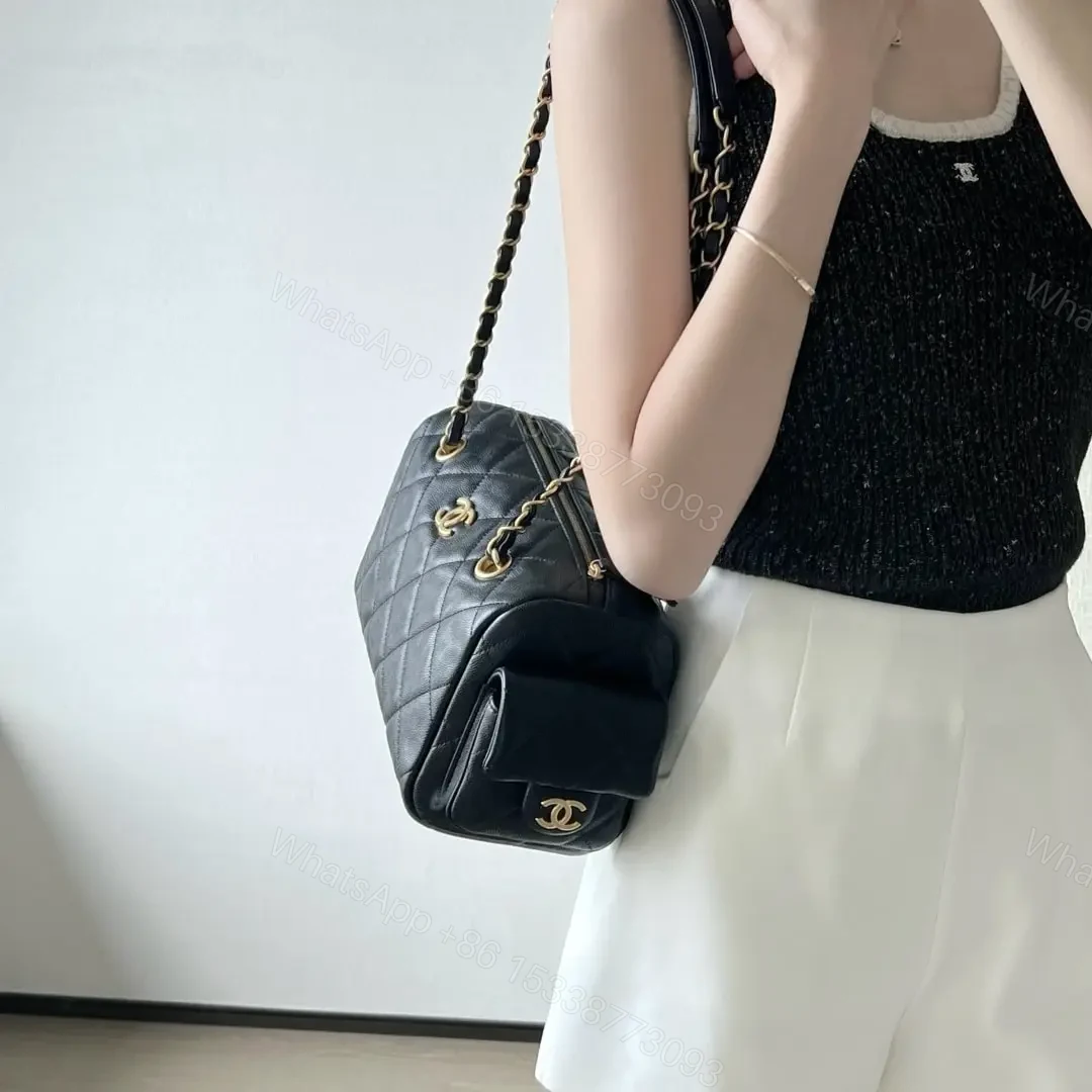 View 12 of 高仿Chanel*25K系列AS5792小牛皮腋下包黑色小號免檢版