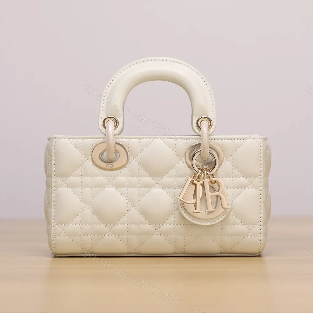 View 2 of 高仿Dior*LadyDJoy系列S0910M030小羊皮戴妃包白色Mini免檢版