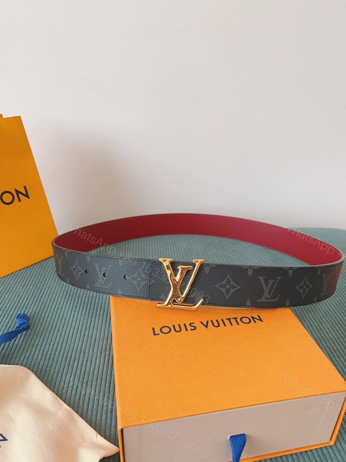 LV 原單 Monogram灰黑皮帶 紅色內裡 金扣 — view 1