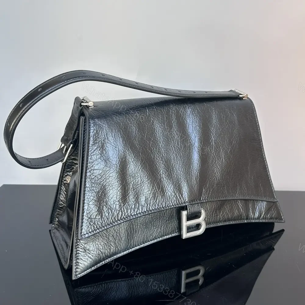 View 4 of 高仿Balenciaga冬季新款Crush腋下包黑銀