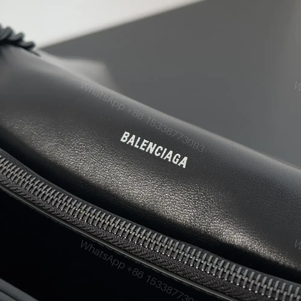 View 8 of 高仿BalenciagaCrush鏈條包中號S