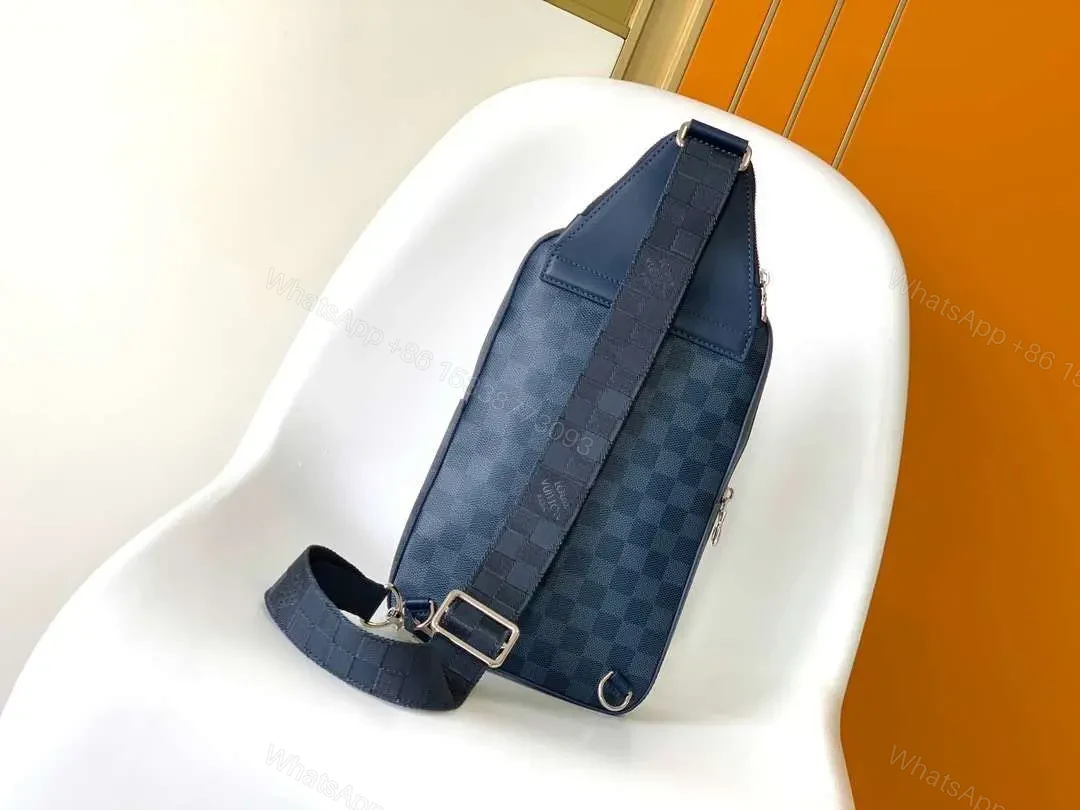 View 7 of Louis Vuitton LV Avenue Men’s Handbag Replica Checkerboard Pattern 20x31x7cm