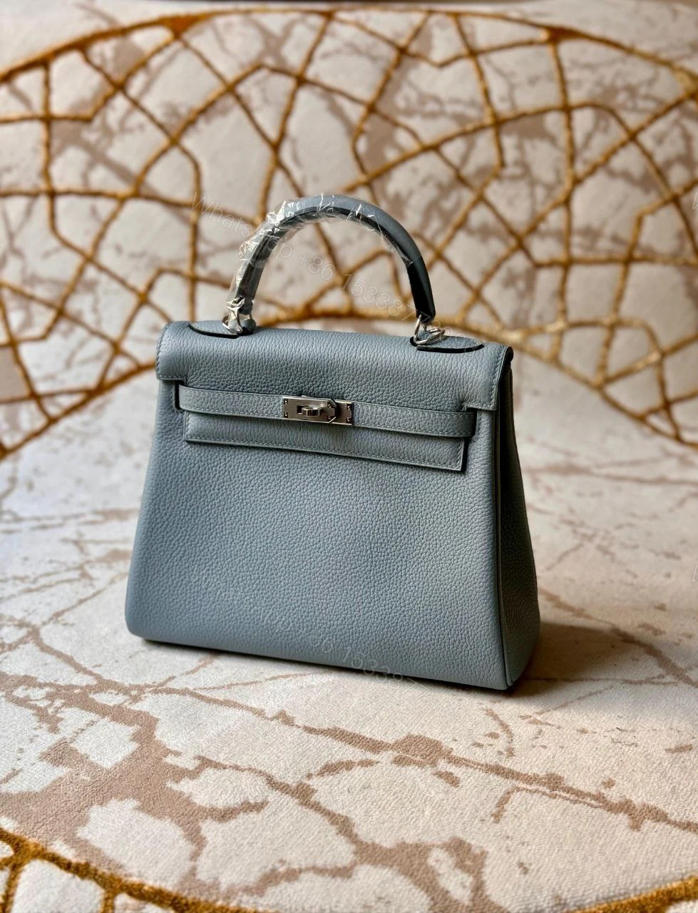 View 18 of HERMÈS Kelly 25 handbag in Chai Togo