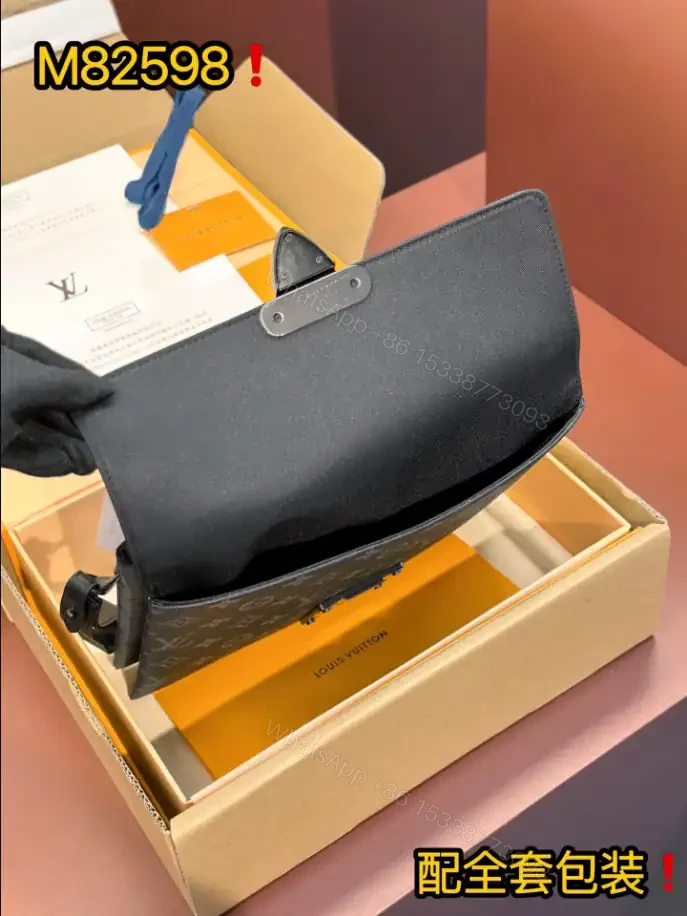 View 9 of LOUIS VUITTON POCHETTE S-LOCK – LBV420