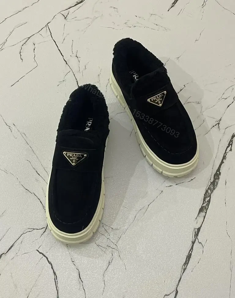 PRADA — view 1