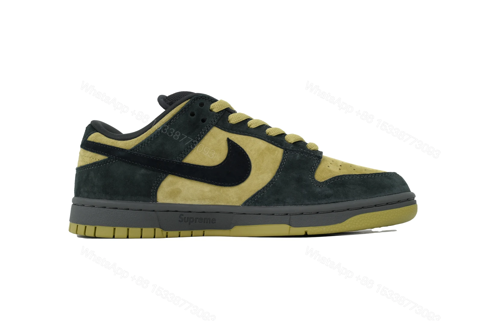 Nike Supreme x Dunk Low SB 'Camper Green' HQ8487-300 — view 2