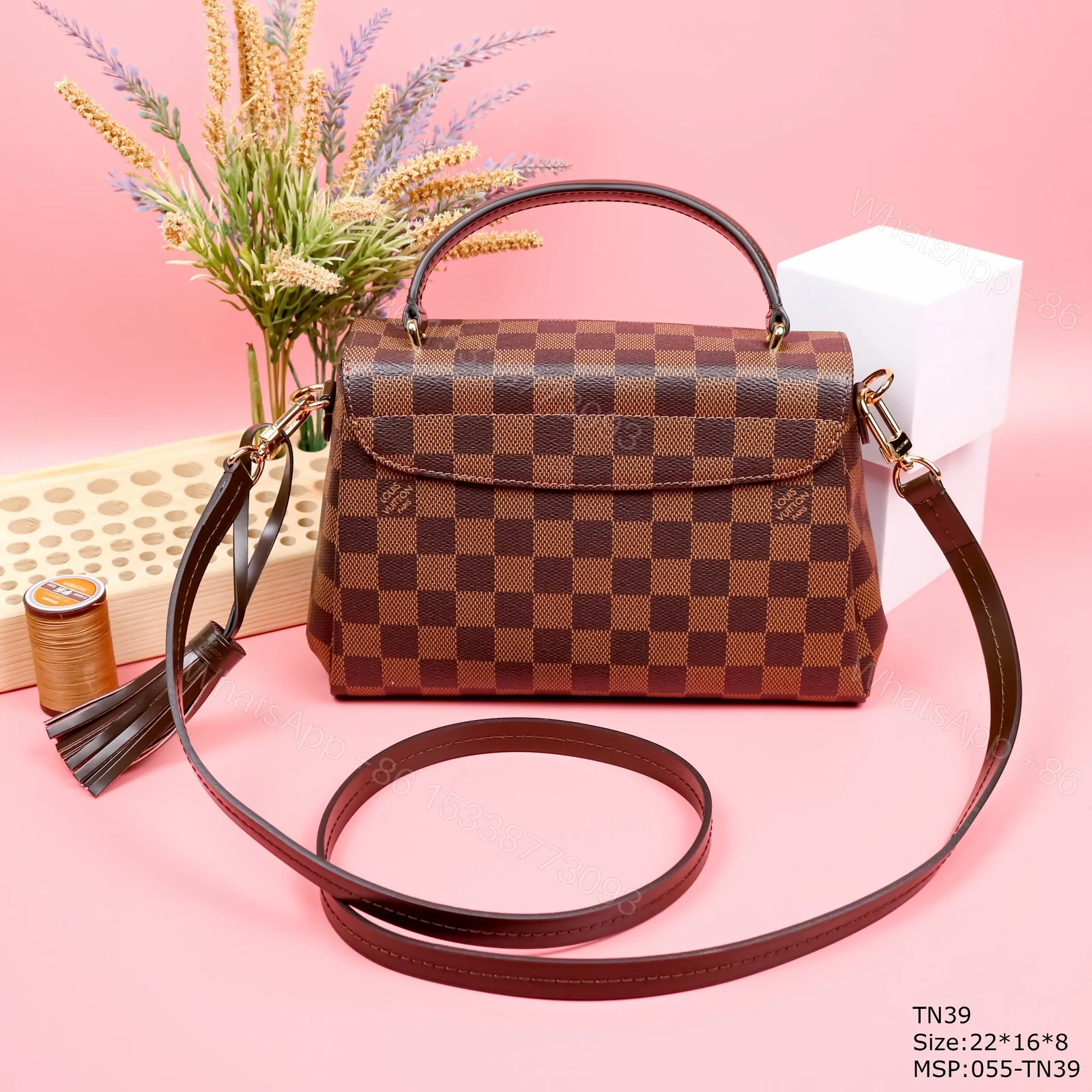 View 4 of Louis Vuitton LV Croisette Replica Handbags Caro Pattern 22x16x8cm