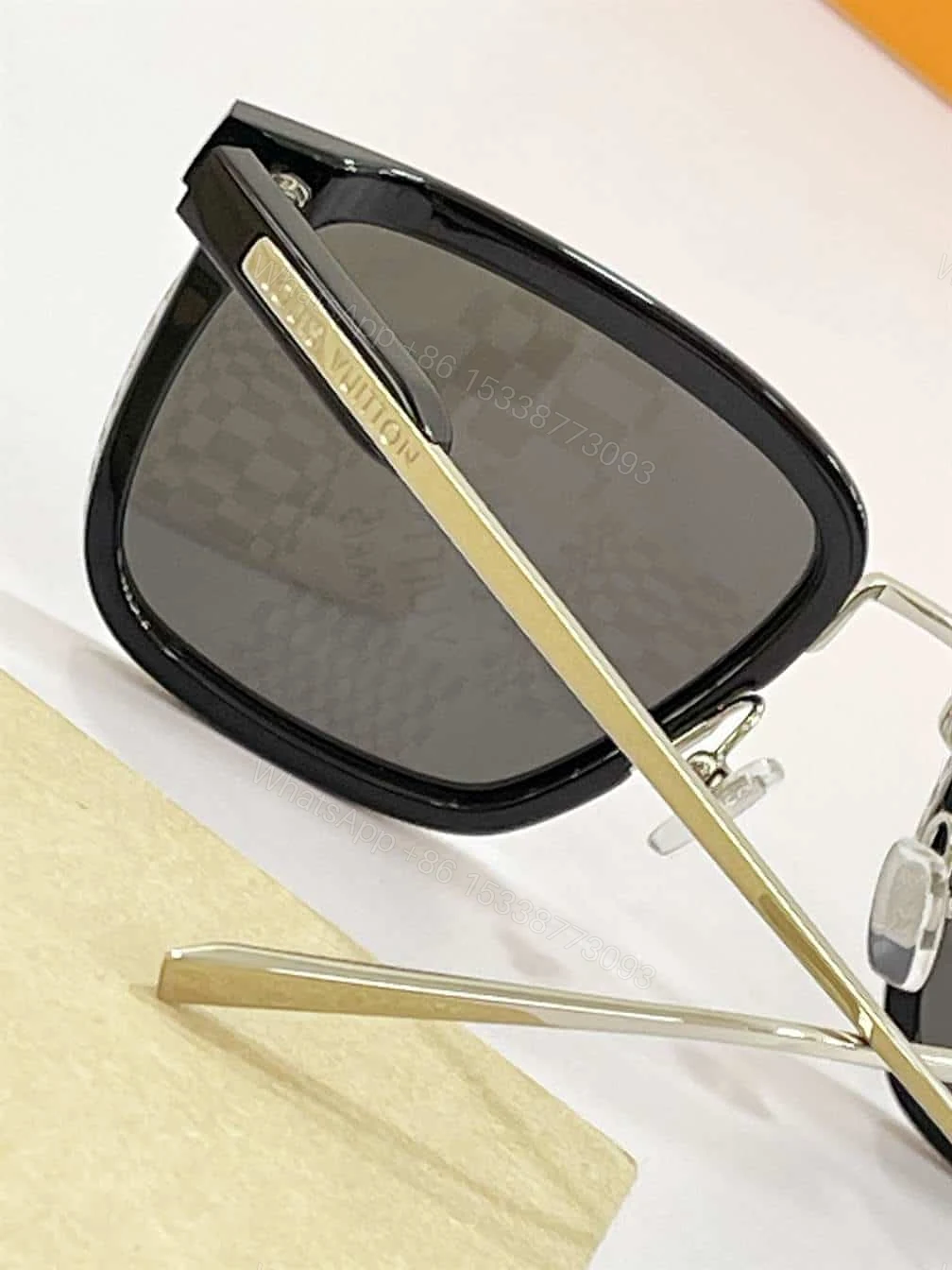 View 3 of LV SUNGLASSES – GLVT21