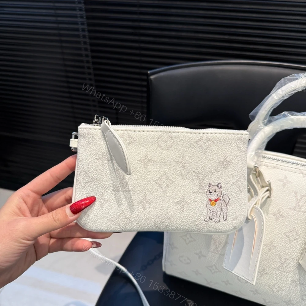 View 5 of Louis Vuitton Speedy P9 Bandoulière 30 In White 30Cm