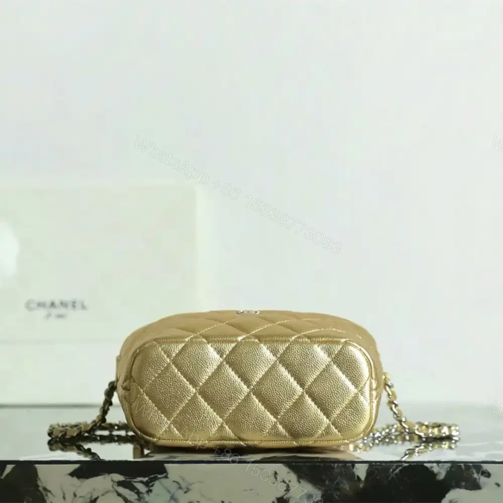 View 4 of 高仿Chanel*26P系列AP4386小牛皮Hobo手袋金色免檢版