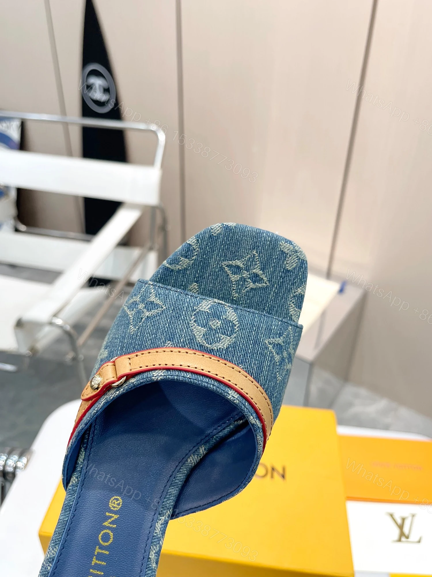 View 4 of LOUIS VUITTON NEO REVIVAL MULE DENIM BLUE 1ACIZB