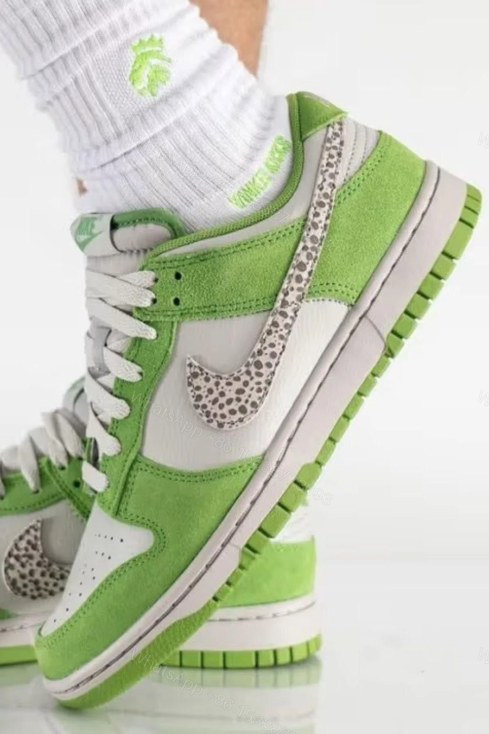 View 4 of FIRST COPY Nike SB Dunk Chlorophyll 2025