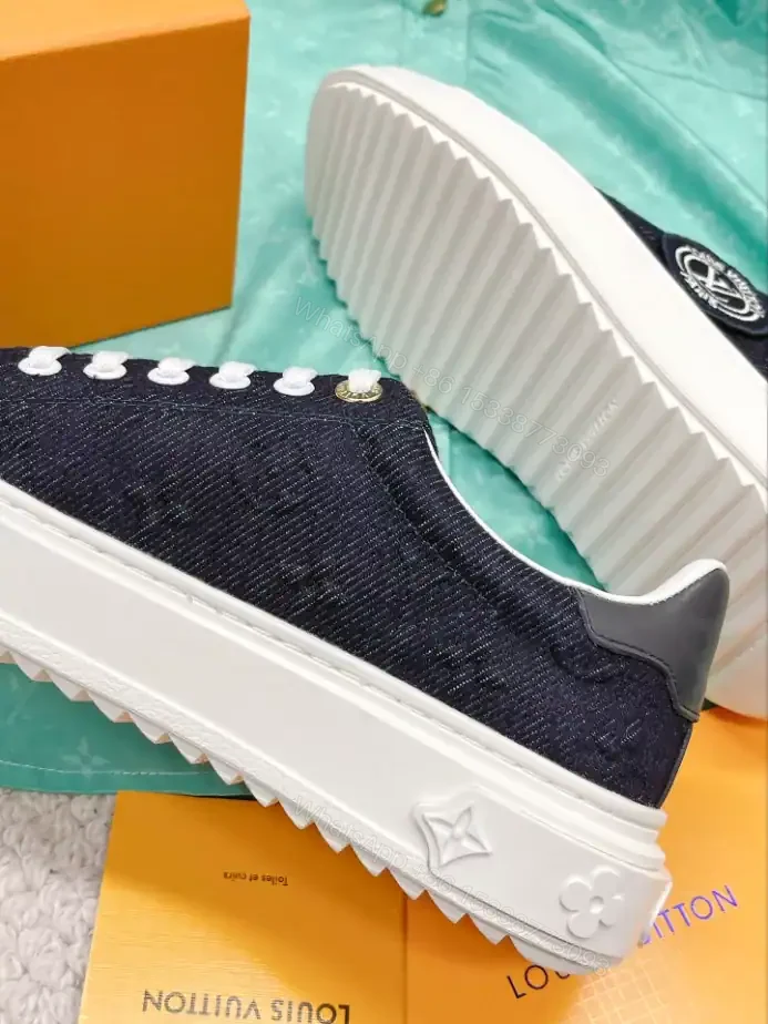View 3 of LV TIME OUT SNEAKER – LSVM028