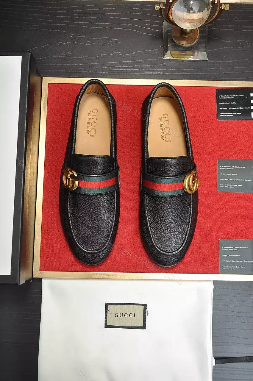 View 3 of GUCCI BLACK LEATHER LOAFER WITH DOUBLE G AND WEB – LDG28