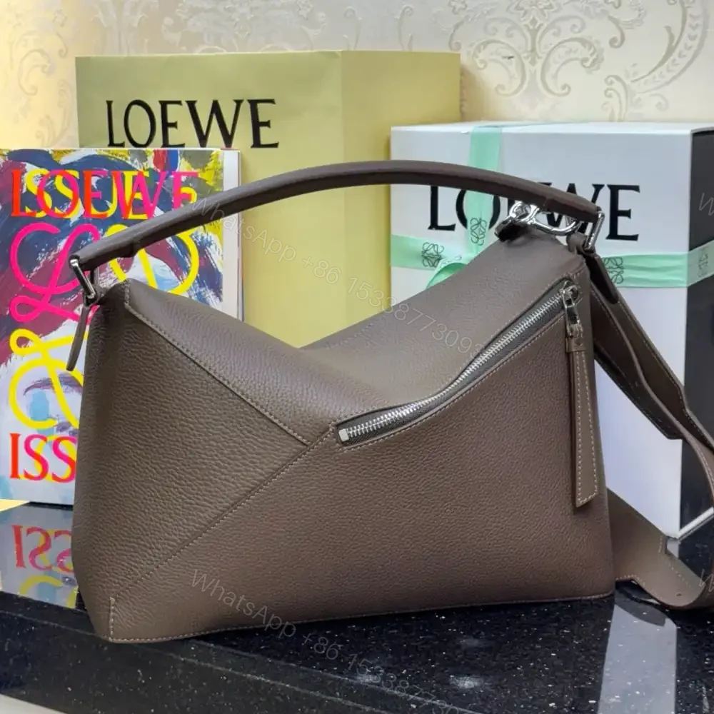 View 2 of 高仿Loewe*Puzzle系列6416小牛皮斜挎包深棕色大號免檢版
