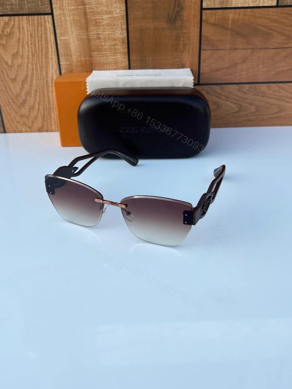 Louis Vuitton Rimless Aviator Sunglasses Brown Gradient — view 1