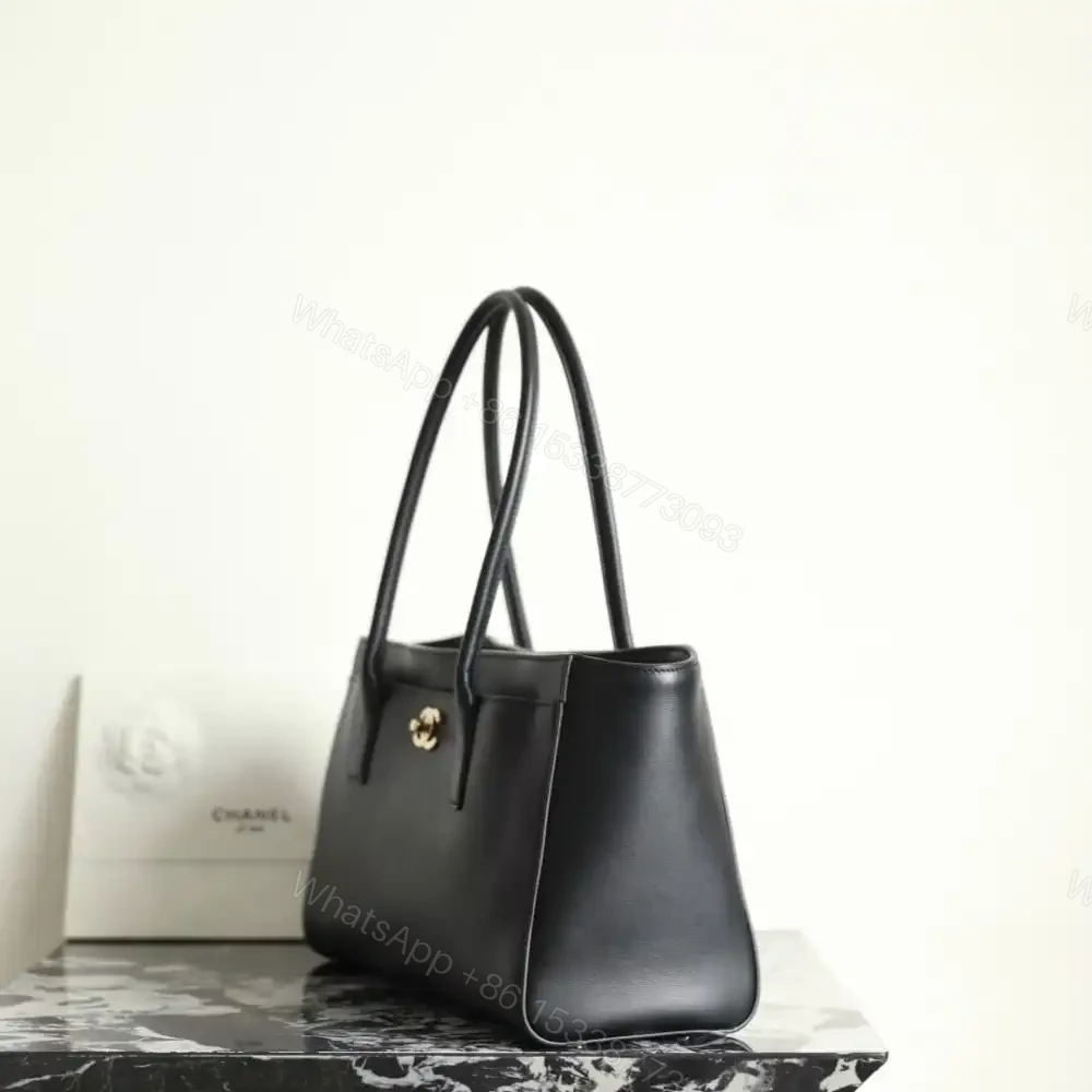 View 3 of 高仿Chanel*26S系列AS6243小牛皮單肩包小號黑色免檢版