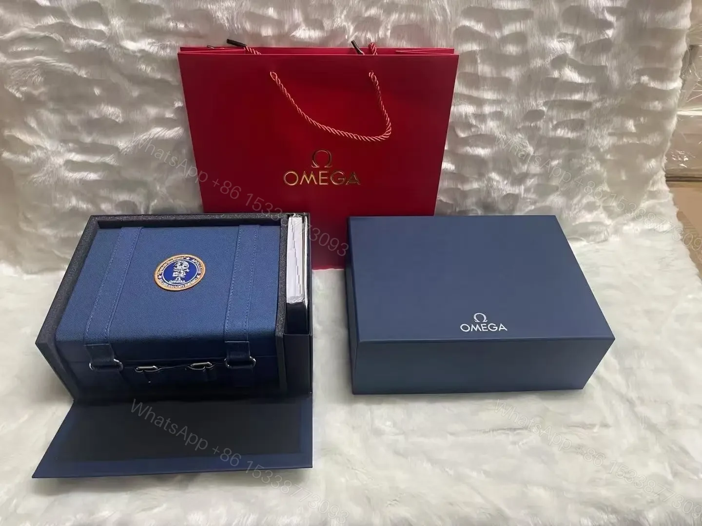 View 5 of Omega Snoopy Replica Watch BoxWatch