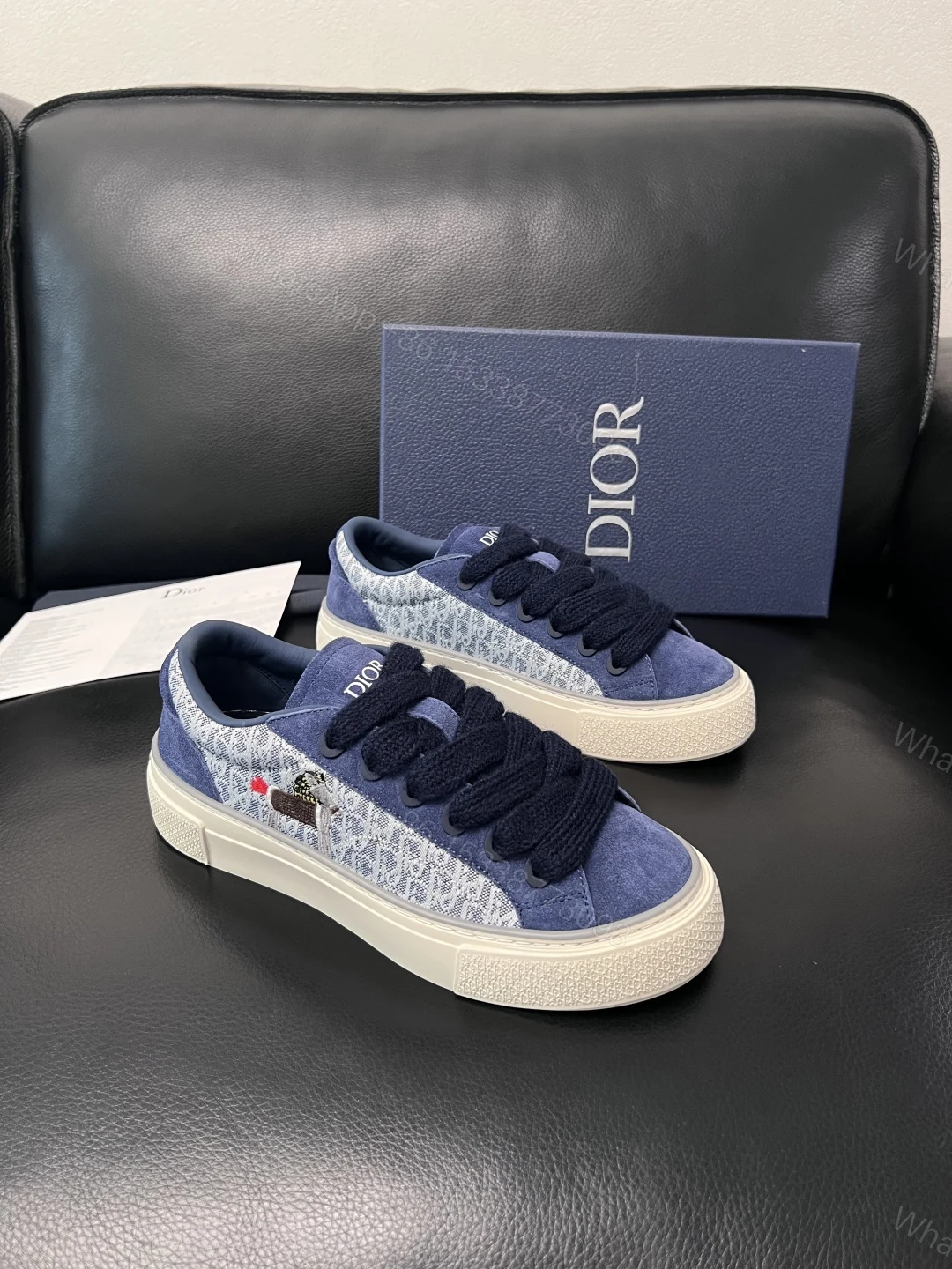 Dior 高仿藍色字母拼接休閒鞋 復古百搭低幫板鞋 — view 1
