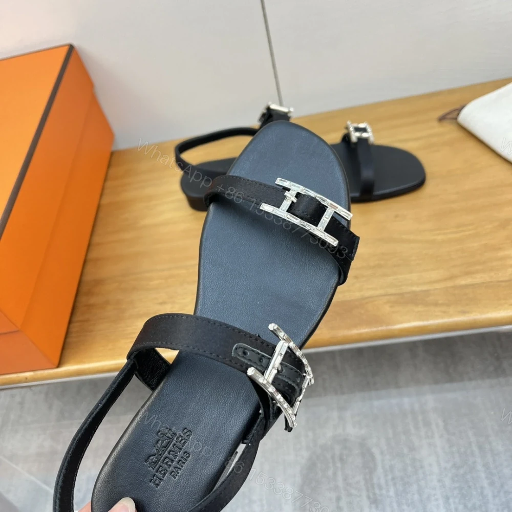 View 7 of 高仿Hermes*H211000Z02鑽扣輕便涼鞋黑色免檢版