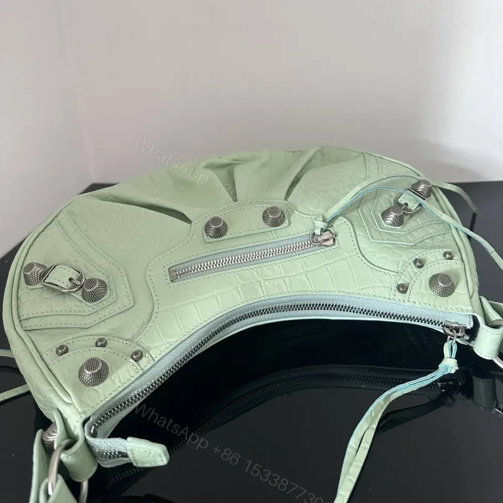 View 8 of 高仿Balenciaga*LeCagole系列餃子包薄荷綠S