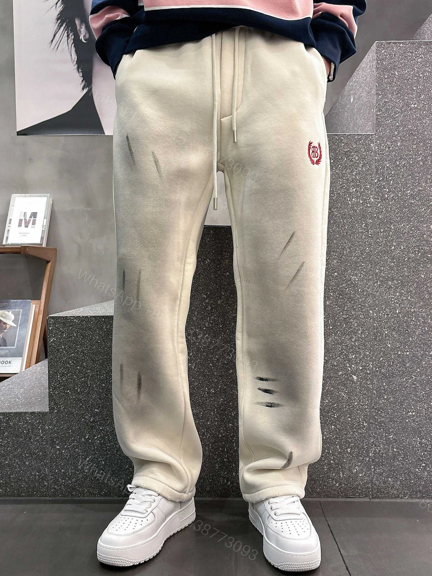 Balenciaga 一比一男士奶油白刷痕運動褲 潮流個性休閒款 — view 1