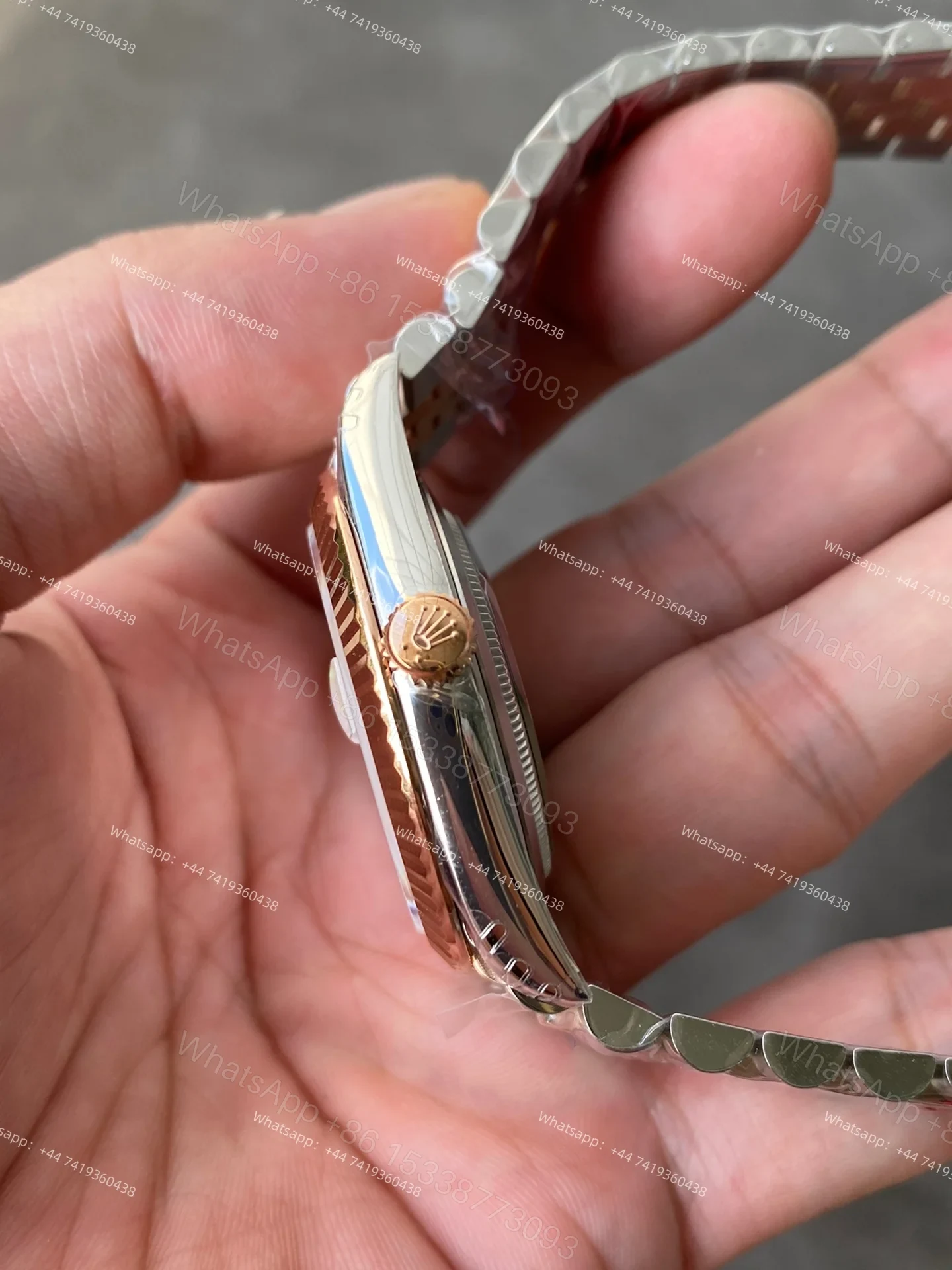 View 6 of Rolex Datejust M126331-0018 1:1 Replica Water Ripple Rose Gold Silver Dial Jubilee 41MM 3235 Movement Super Clone Watch